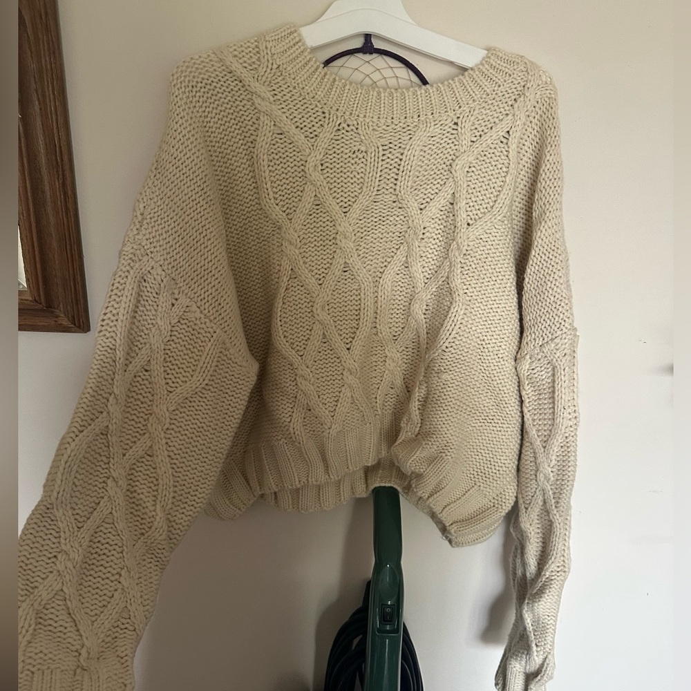 Lush Natural Sweater 🔅